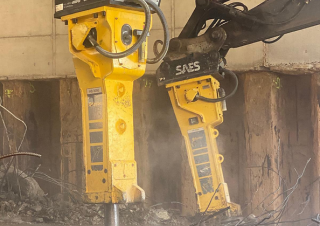 Accessori e attacchi Martelli demolitori idraulici Epiroc HB 2000