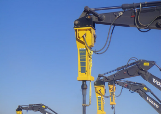 Accessori e attacchi Martelli demolitori idraulici Epiroc HB 2000