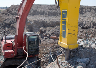Accessori e attacchi Martelli demolitori idraulici Epiroc HB 3600