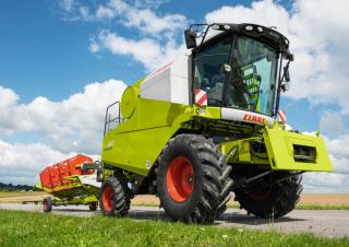 Mietitrebbie Claas Avero 160