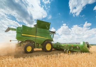 Mietitrebbie John Deere S790 HM 
