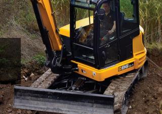 Escavatori cingolati JCB 86 C-1