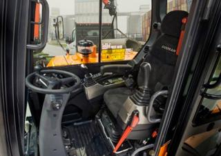 Escavatori gommati Doosan DX57W-5