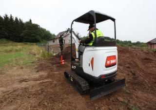 Miniescavatori Bobcat E17