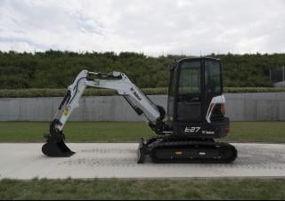 Miniescavatori Bobcat E27