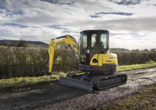 Miniescavatori New Holland E50B SR