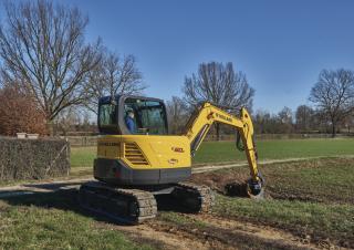 Escavatori cingolati New Holland E60C