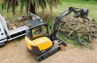 Miniescavatori Volvo EC35C