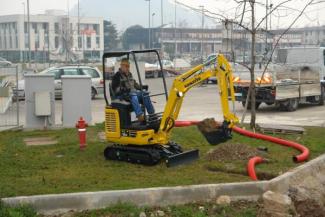 Miniescavatori Komatsu PC16R-3HS