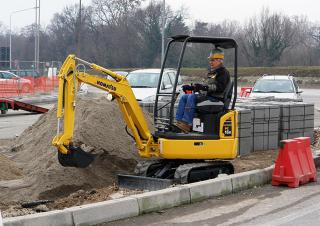 Miniescavatori Komatsu PC16R-3HS