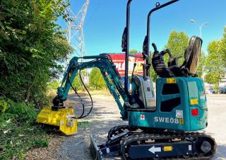 Miniescavatori Sunward SWE08B
