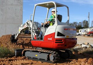 Miniescavatori Takeuchi TB 230