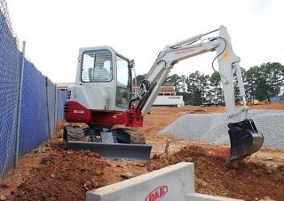 Miniescavatori Takeuchi TB 138 FR