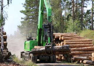 Movimentatori di materiali Sennebogen 723M E  