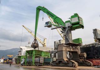 Movimentatori di materiali Sennebogen 895R E Hybrid  
