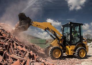 Pale gommate Caterpillar 903C 2