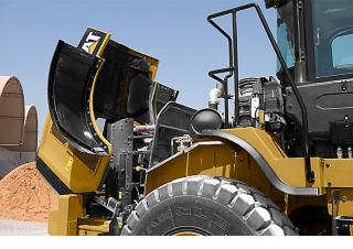 Pale gommate Caterpillar 962L