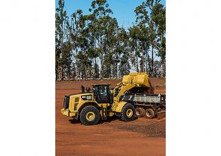 Pale gommate Caterpillar 966L