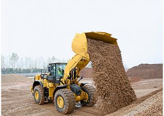 Pale gommate Caterpillar 980L