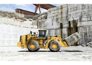 Pale gommate Caterpillar 986K