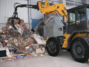 Pale gommate Ahlmann AS 210 e