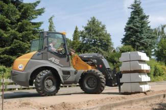 Pale gommate Mecalac AS 700