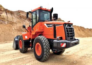 Pale gommate Doosan DL220-5
