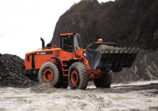 Pale gommate Doosan DL 350