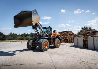 Pale gommate Doosan DL420CVT-7