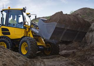 Pale gommate Volvo L25F