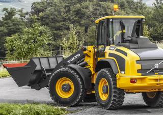 Pale gommate Volvo L45H