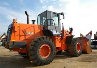 Pale gommate Hitachi LX 130