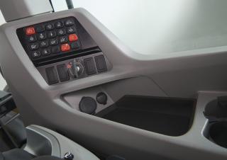 Pale gommate New Holland W170D LR