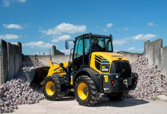 Pale gommate Komatsu WA100M-7