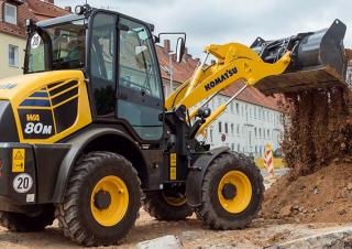 Pale gommate Komatsu WA80M-7