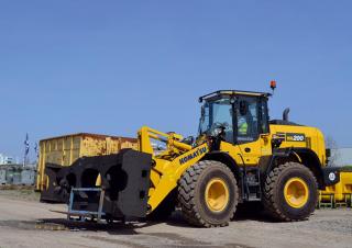 Pale gommate Komatsu WA200-8E0