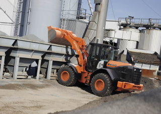 Pale gommate Hitachi ZW140-5B