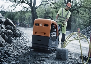 Piastre vibranti Piastre vibranti reversibili Husqvarna LG 504