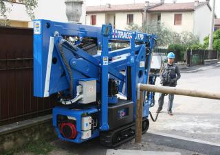 Piattaforme aeree articolate Piattaforme aeree articolate cingolate CTE Traccess 170