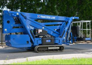 Piattaforme aeree articolate Piattaforme aeree articolate cingolate CTE Traccess 230 E