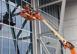 Piattaforme aeree articolate telescopiche Piattaforme aeree telescopiche gommate JLG 1500SJ