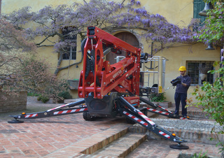 Piattaforme aeree articolate Piattaforme aeree articolate cingolate Hinowa Lightlift 15.70 Performance IIIS MK3