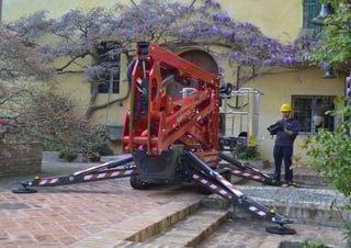 Piattaforme aeree articolate Piattaforme aeree articolate cingolate Hinowa Lightlift 15.70 Performance IIIS