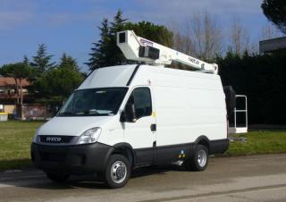 Piattaforme aeree articolate telescopiche Piattaforme aeree telescopiche autocarrate GSR E140TJV Compact  