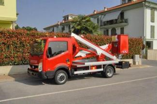 Piattaforme aeree articolate telescopiche Piattaforme aeree telescopiche autocarrate Multitel MX 130