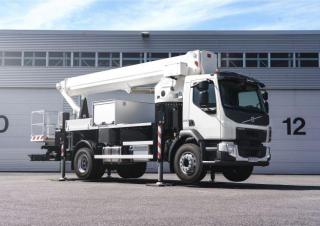 Piattaforme aeree articolate telescopiche Piattaforme aeree telescopiche autocarrate Bronto Skylift S35EM