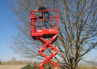 Piattaforme aeree a forbice Piattaforme aeree verticali a pantografo cingolate Almac Bibi 630-BL 