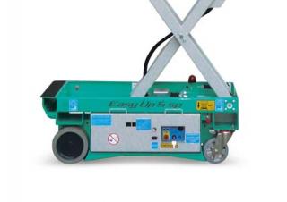 Piattaforme aeree a forbice Piattaforme aeree verticali a pantografo su ruote Imer Easy UP 5