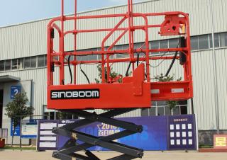 Piattaforme aeree a forbice Piattaforme aeree verticali a pantografo su ruote Sinoboom GN 1330E