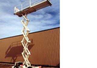 Piattaforme aeree a forbice Piattaforme aeree verticali a pantografo su ruote Lift-A-Loft SPG24